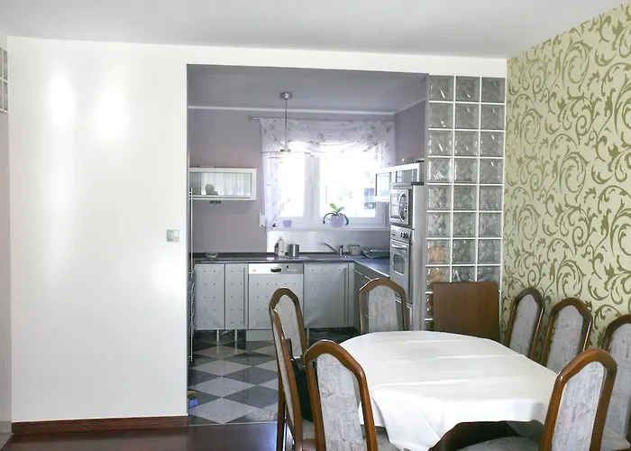 Soul House 포즈난